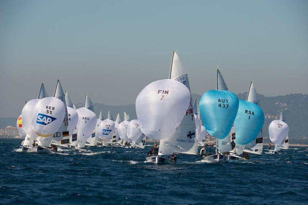 470 Men’s fleet ©  Franck Socha / ISAF Sailing World Cup Hyeres http://swc.ffvoile.fr/